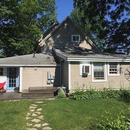 Aberdeen Stone Cottage B&B Traverse Stadt Exterior foto
