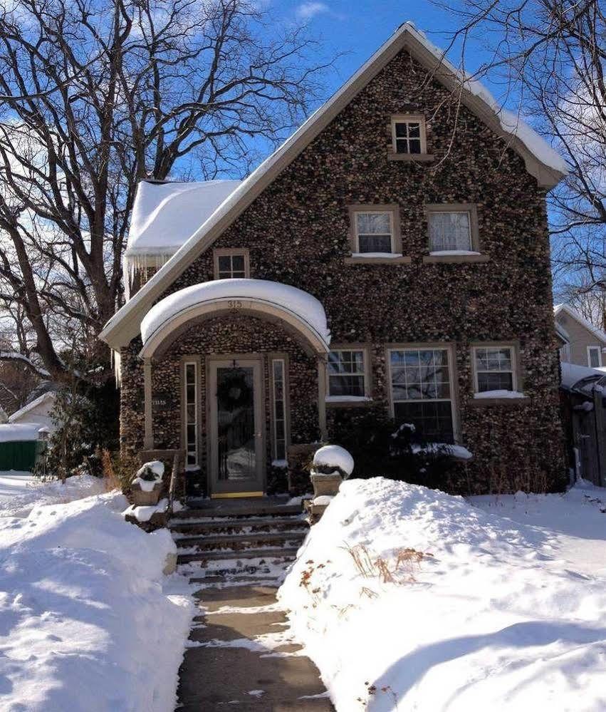Aberdeen Stone Cottage B&B Traverse Stadt Exterior foto